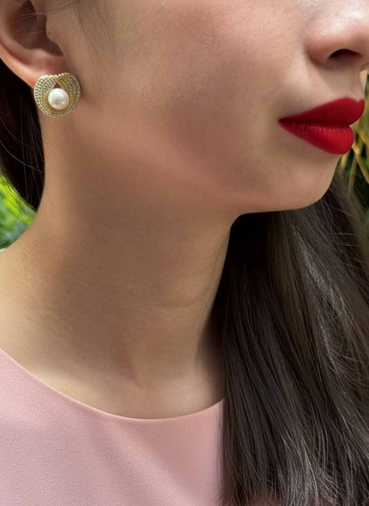 Pearl Twist Studs Earrings - Golden Halo Studs