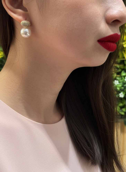Pearl Elegance Earrings - Golden Dew