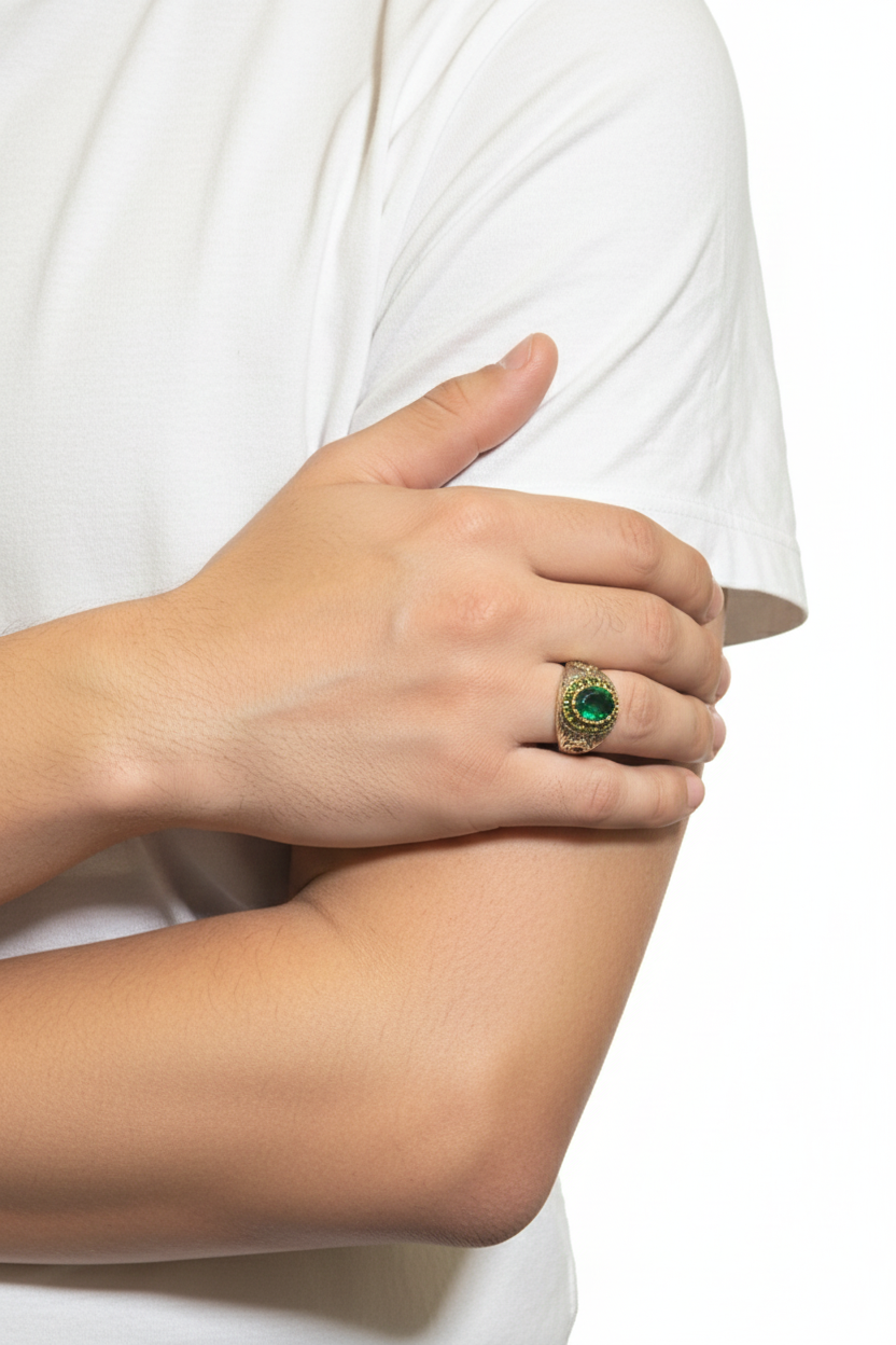 Faceted Emerald Male Ring – Deep Green Natural Stone with Silver Finish