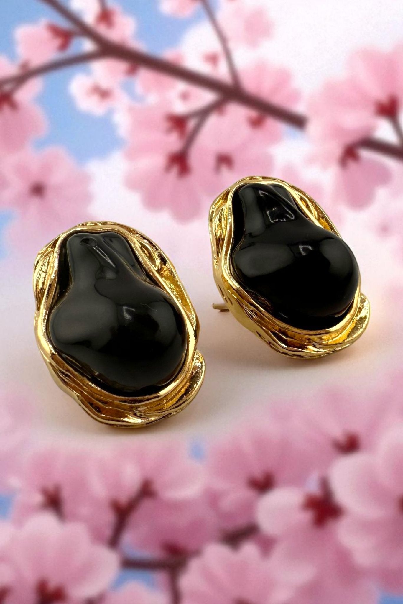 Black Onyx Stud Earrings - Noir Flame