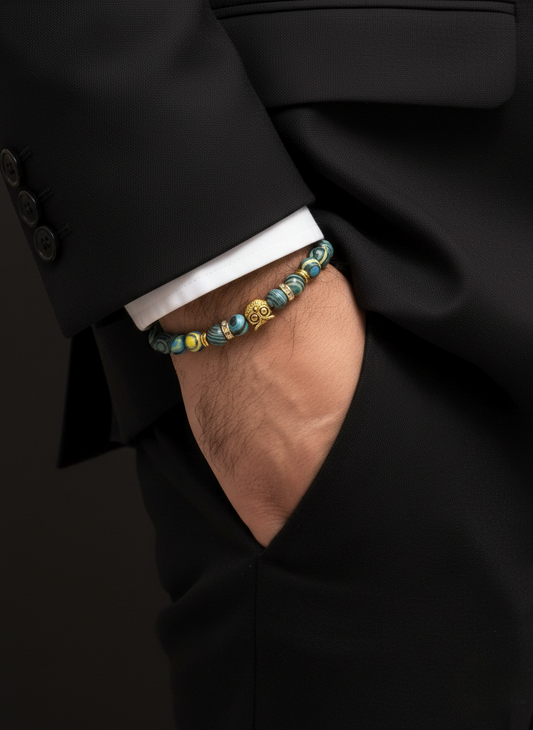 African Turquoise Jasper Beaded Bracelet with Skull Accent – Unisex Design