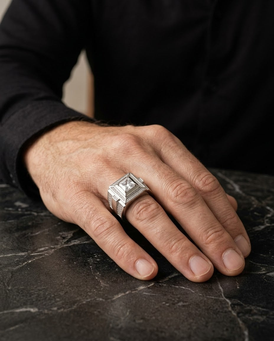 Imperial Brilliance Moissanite Men’s Ring – 925 Sterling Silver