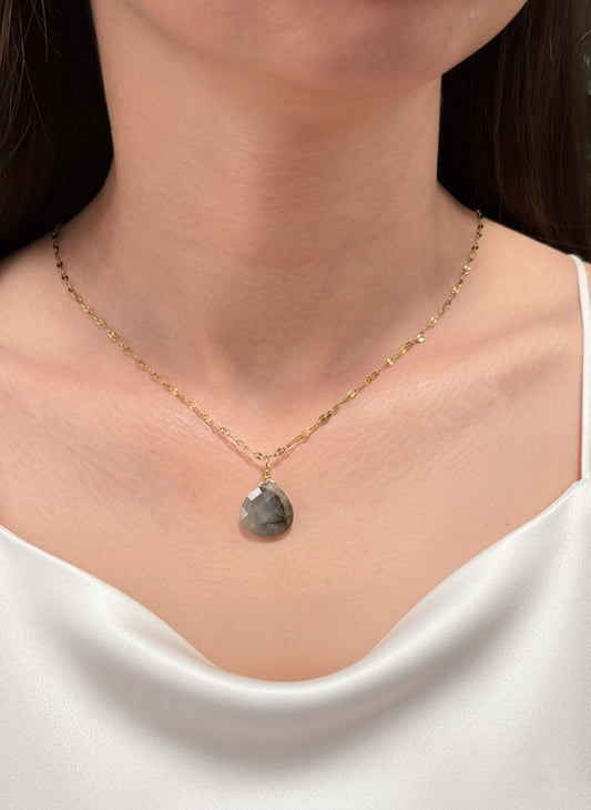 gold plated labradorite necklace close up