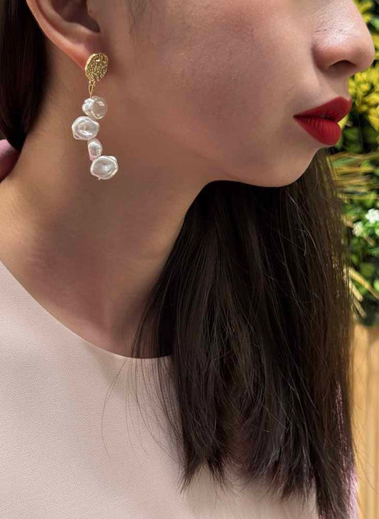 Moonlit Rhapsody – Elegance in Every Drop