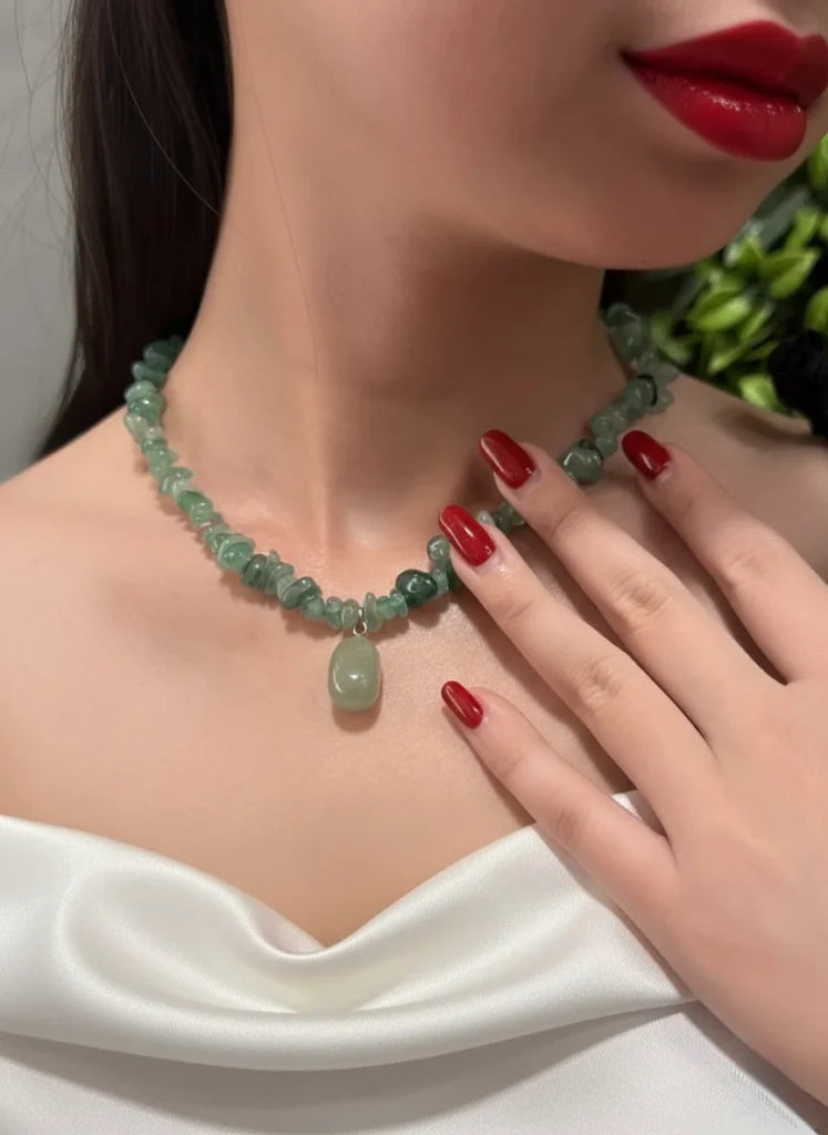 Natural Jade Necklace – Serene Balance & Timeless Grace