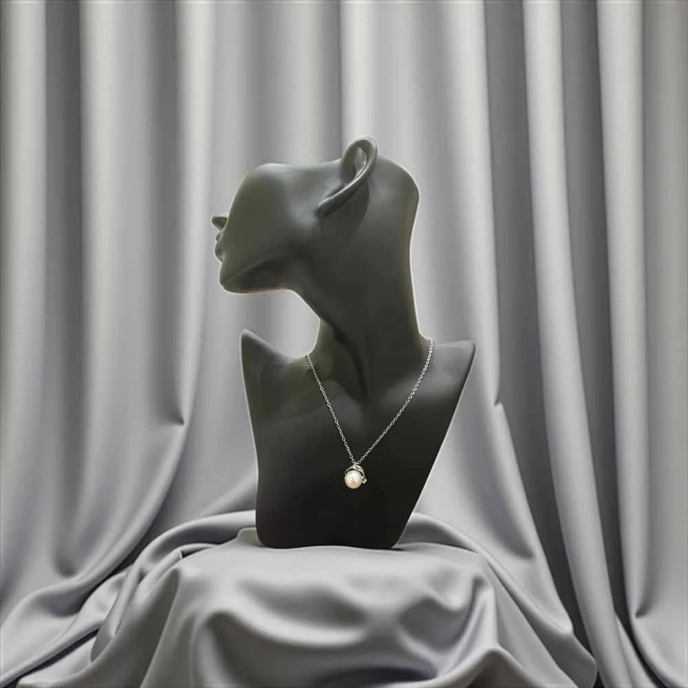 White Pearl Necklace – Soft Sparkle & Graceful Flow