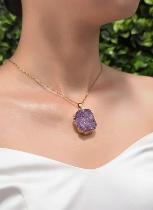 Raw Amethyst Necklace – Spiritual Glow & Untamed Beauty