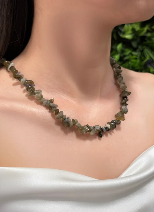 Smoky Quartz Chip Necklace – Earthy Glow & Protective Aura