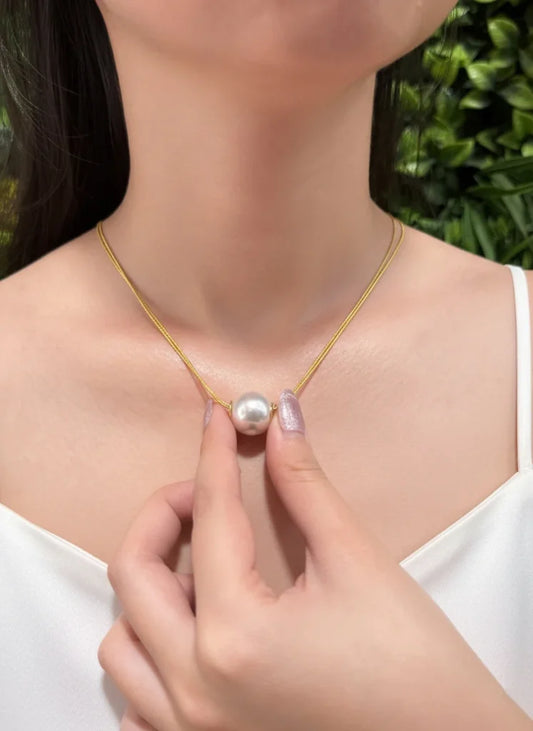 White Pearl Necklace – Classic Purity & Timeless Elegance