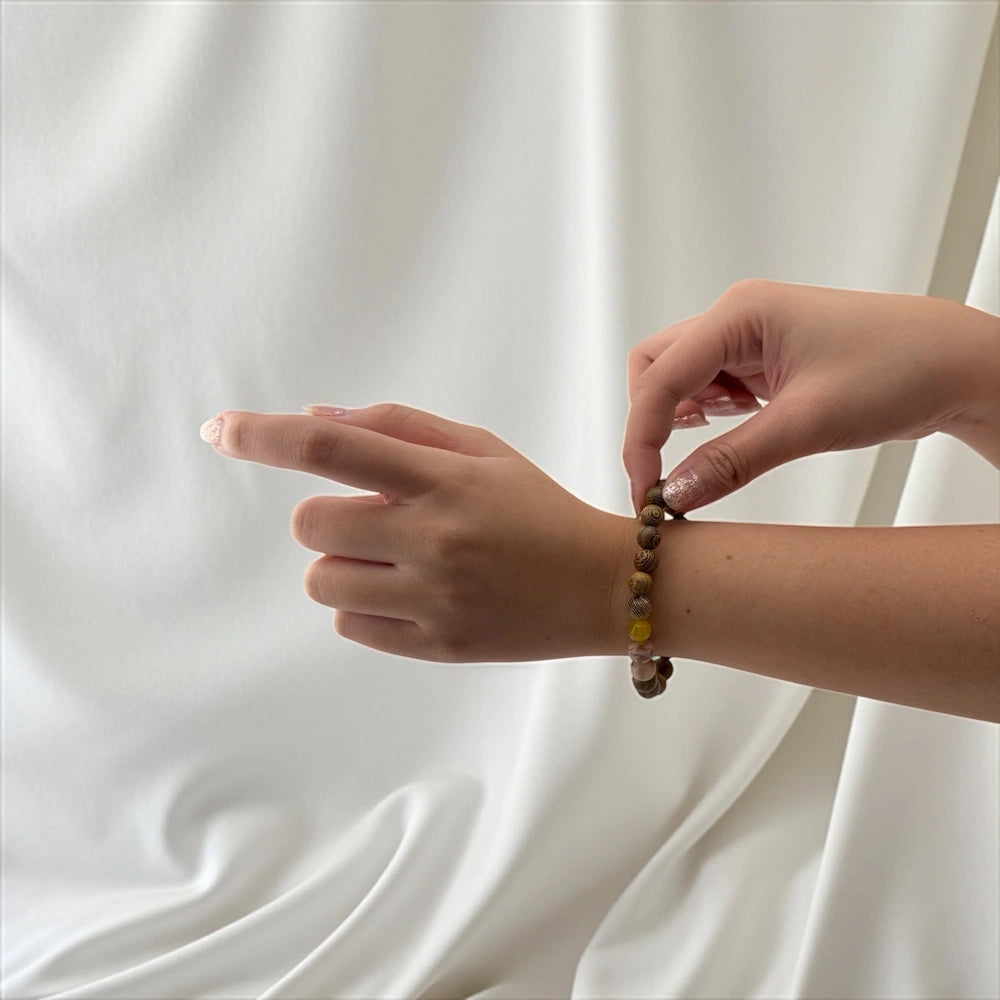 Yellow Jade & Agarwood Beaded Bracelet – Natural Stone and Wood Design