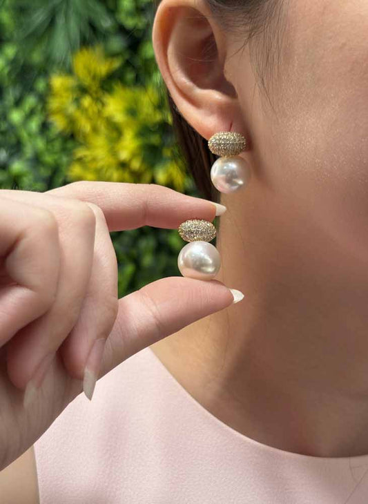 Pearl Elegance Earrings - Golden Dew