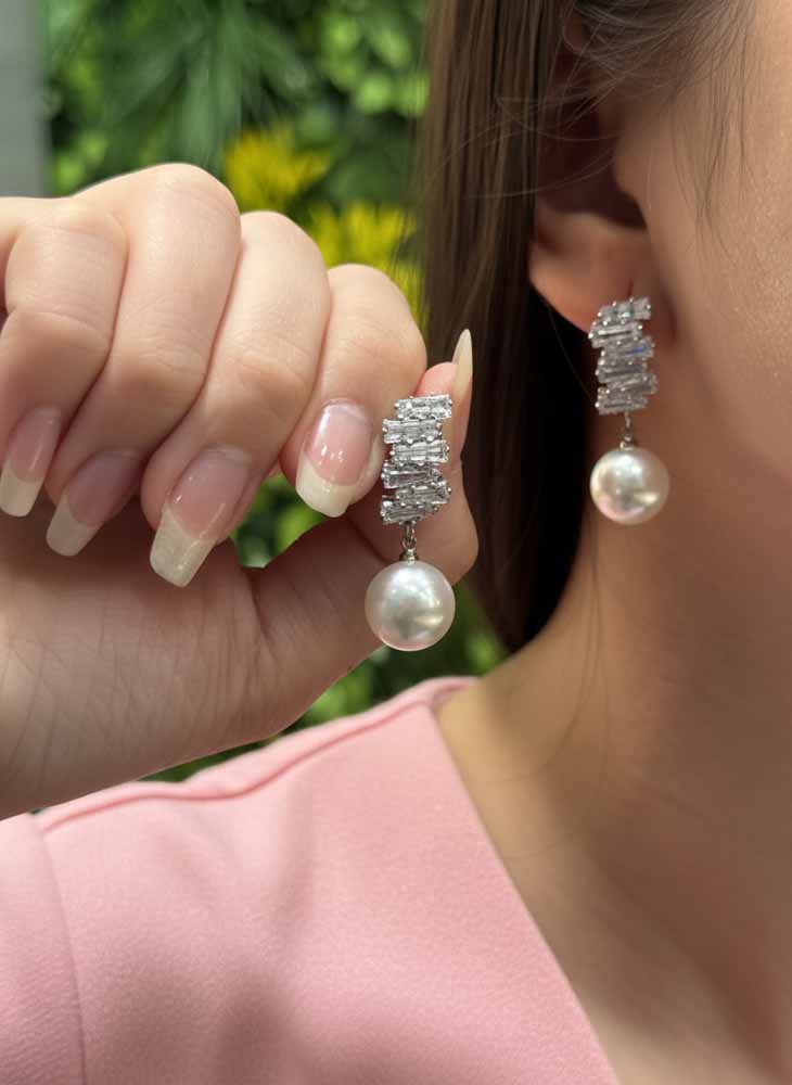 Lunar Radiance Pearl Earrings - Pearl Bloom