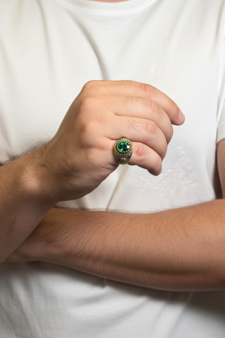 Faceted Emerald Male Ring – Deep Green Natural Stone with Silver Finish