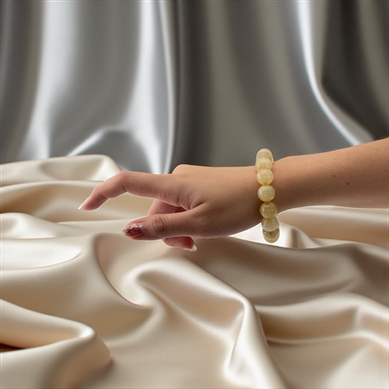 Golden Jade Bracelet – Radiant Glow & Abundant Energy