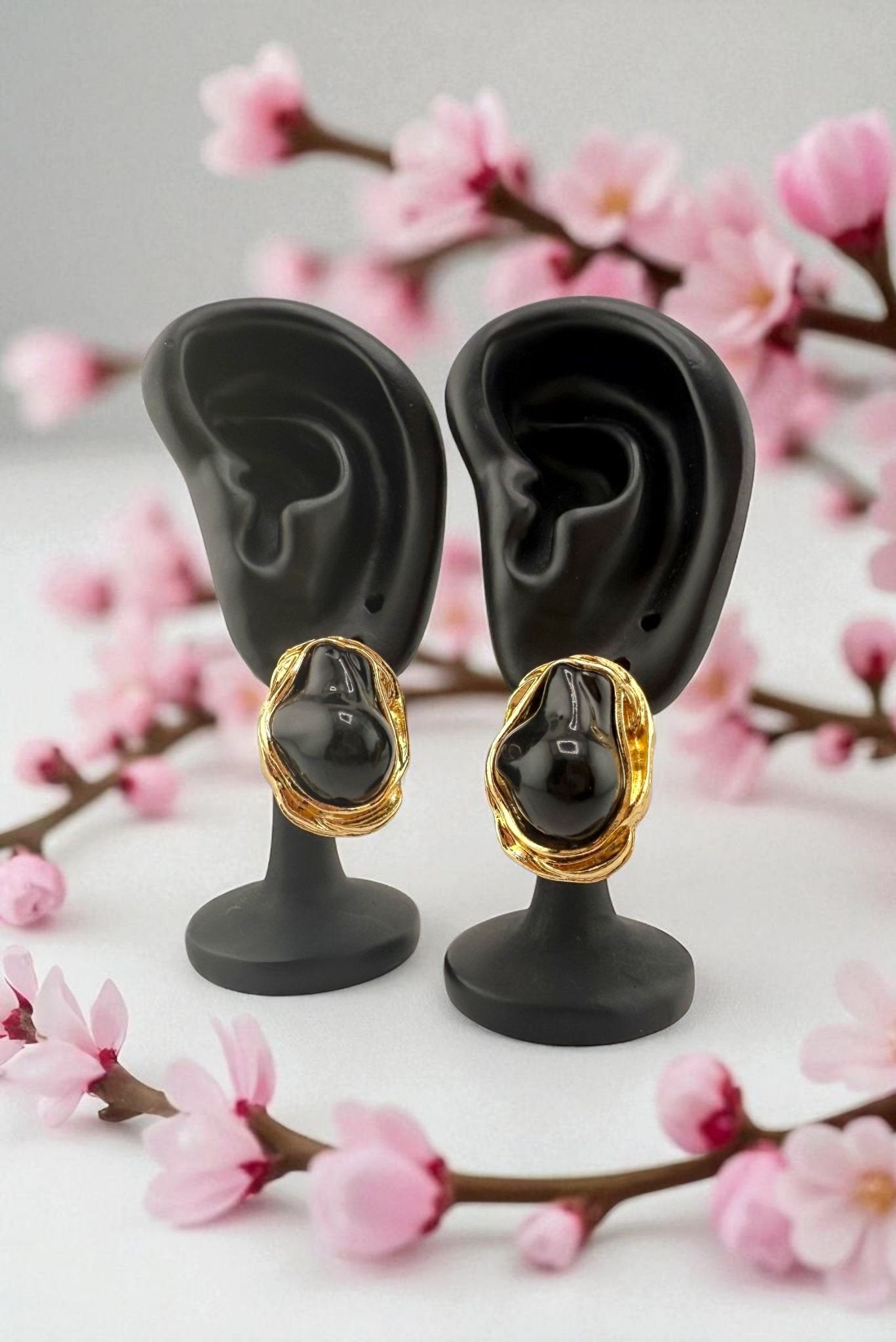 Black Onyx Stud Earrings - Noir Flame