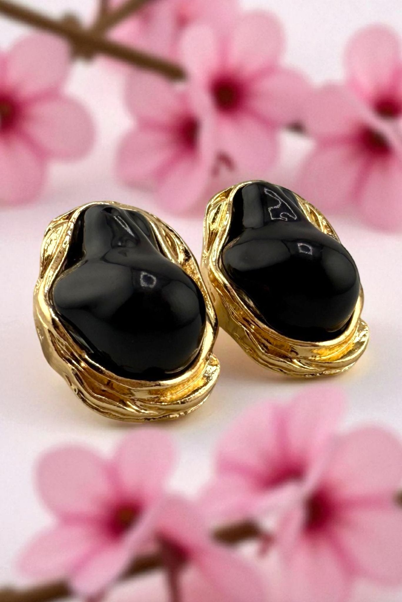 Black Onyx Stud Earrings - Noir Flame