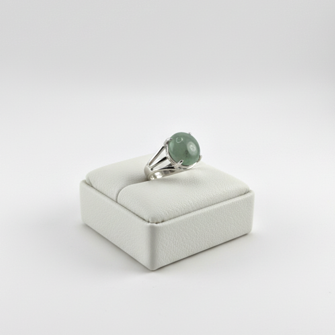 silver prong setting aventurine ring