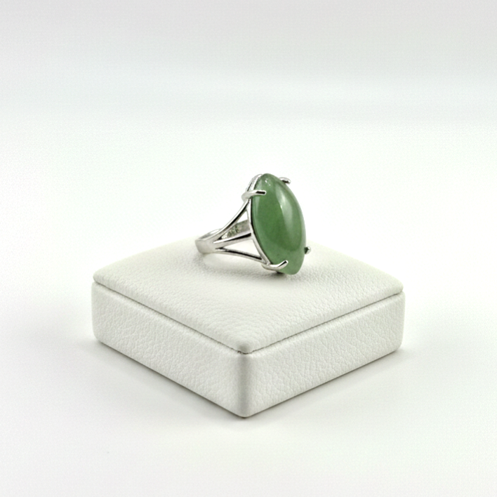 mint green aventurine ring close up