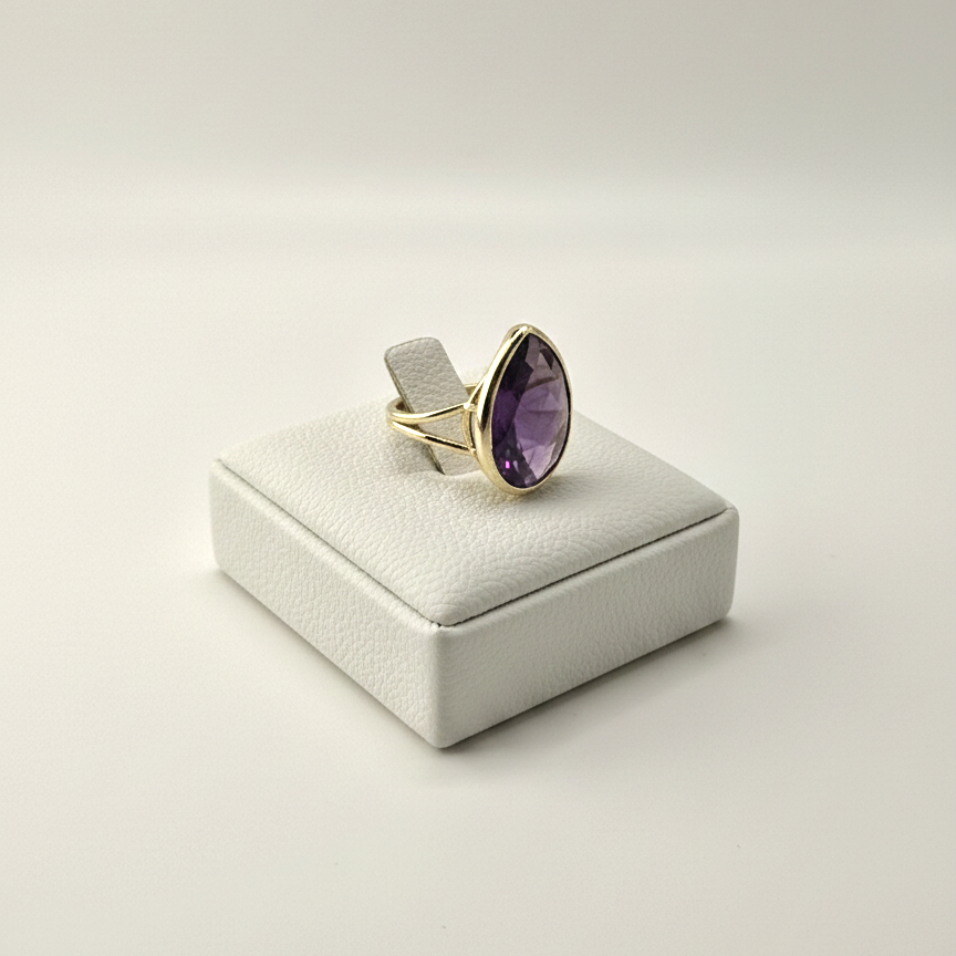 women wearing amethyst gold ring