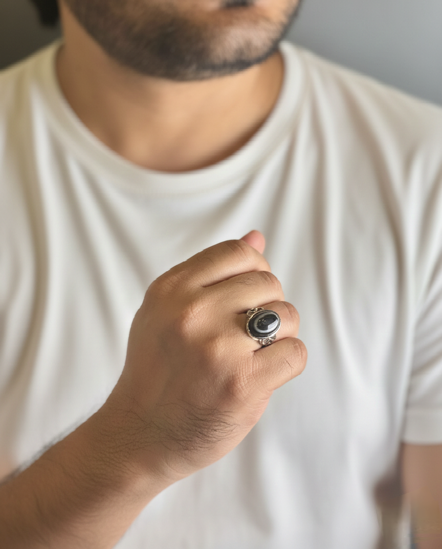 Man wearing Black Onyx male ring in silver finish
