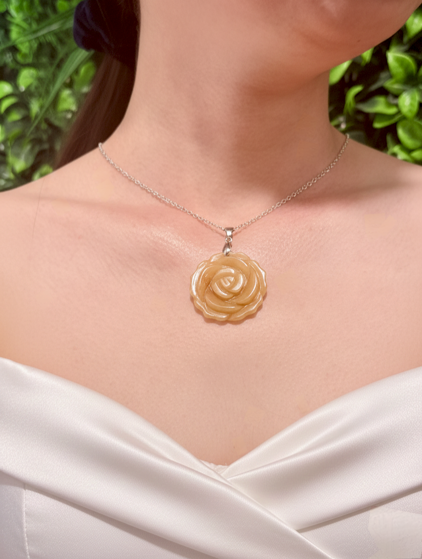Yellow Aventurine Rose Pendant Necklace – Confidence, Optimism and Emotional Balance