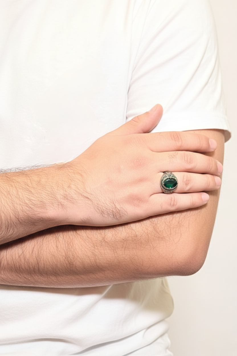 Rounded Green Onyx Male Ring – Deep Green Natural Stone with Silver Finish