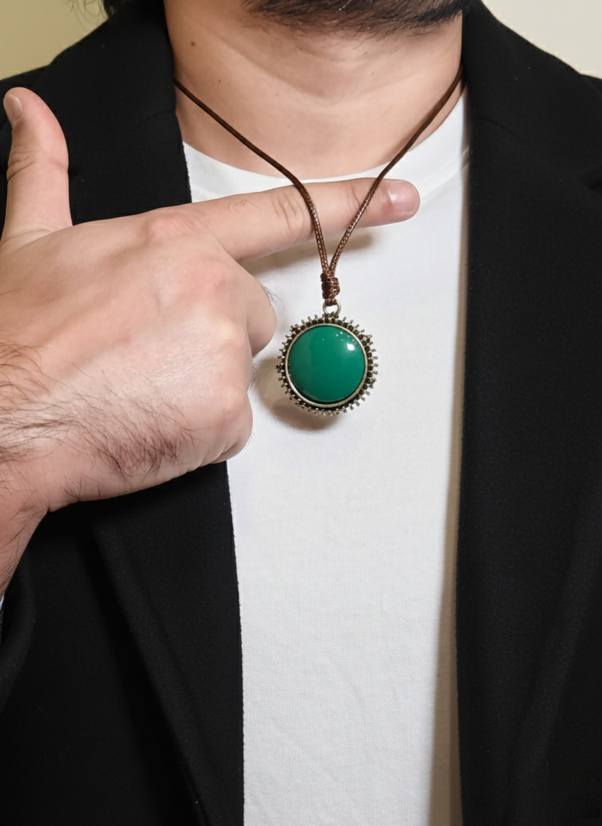 Green Onyx Round Pendant Men’s Necklace – Natural Stone Pendant