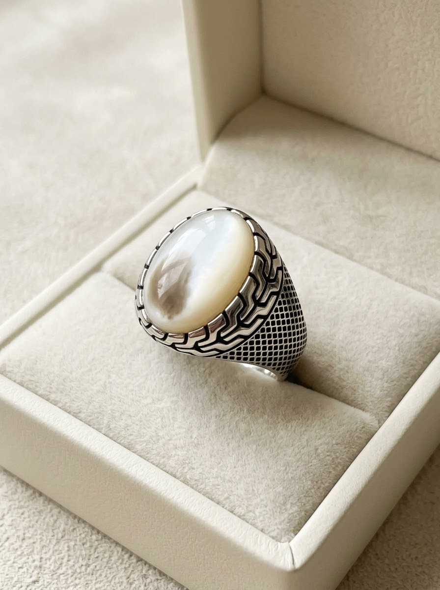 Imperial Moonlight Men’s Ring – 925 Sterling Silver with Natural Moonstone