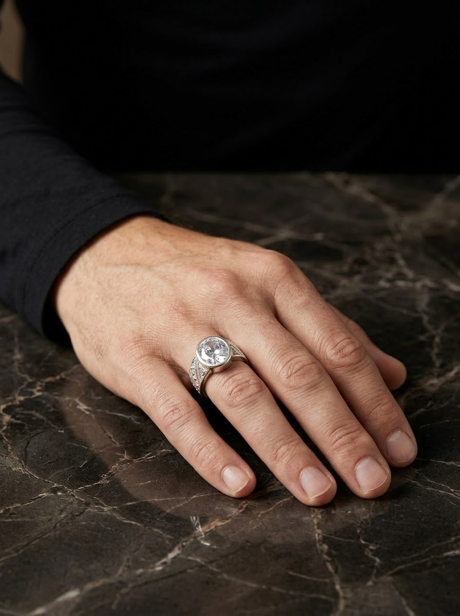 Celestial Brilliance Moissanite Men’s Ring – 925 Sterling Silver