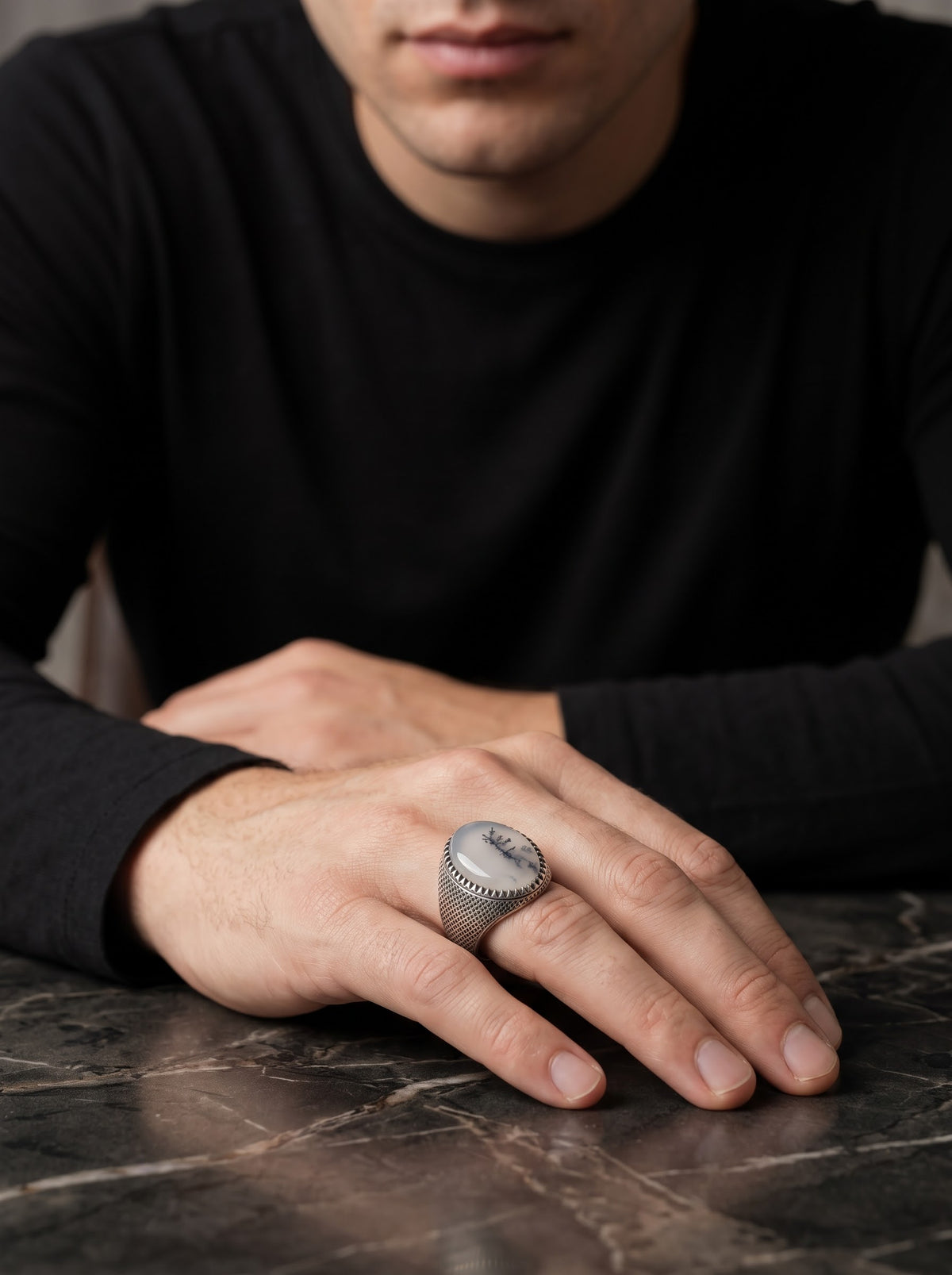 Ivory Dendrite White Aqeeq Men’s Ring – 925 Sterling Silver