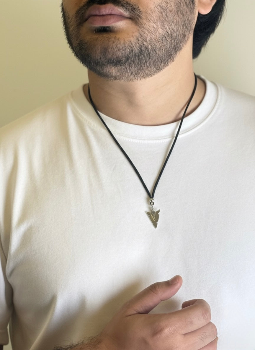 Arrowhead pendant necklace closeup