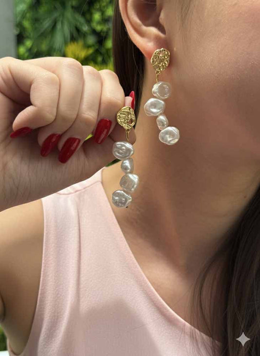 Moonlit Rhapsody – Elegance in Every Drop