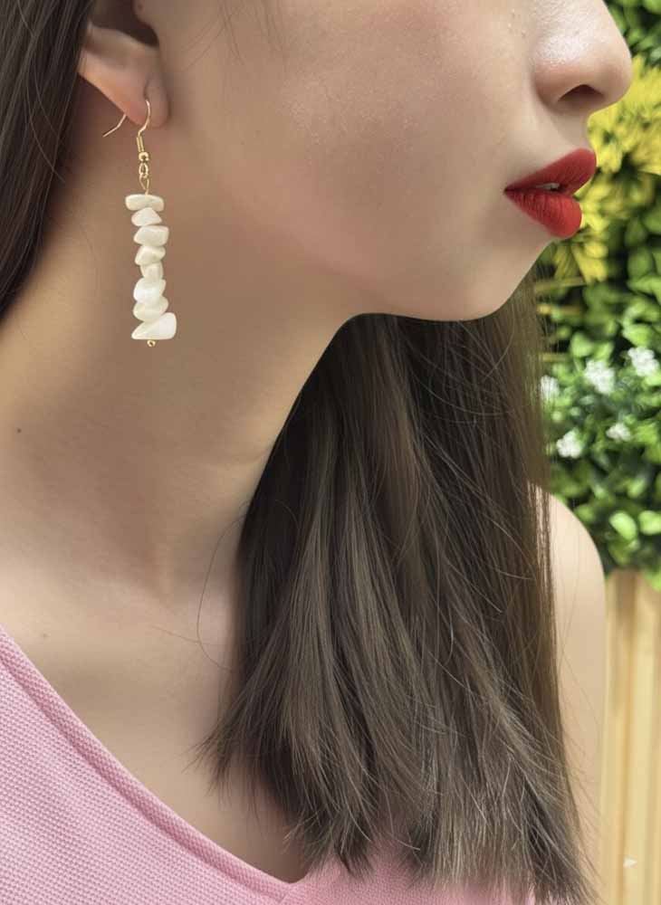 Lunar Veil – Moonstone Earrings