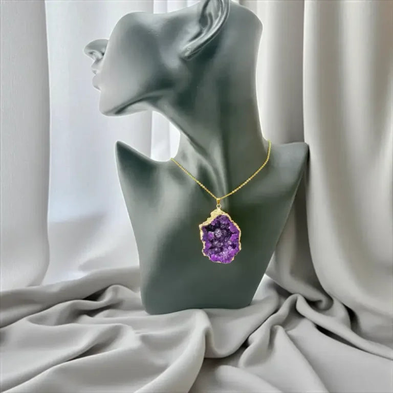 Raw Amethyst Necklace – Spiritual Glow & Untamed Beauty