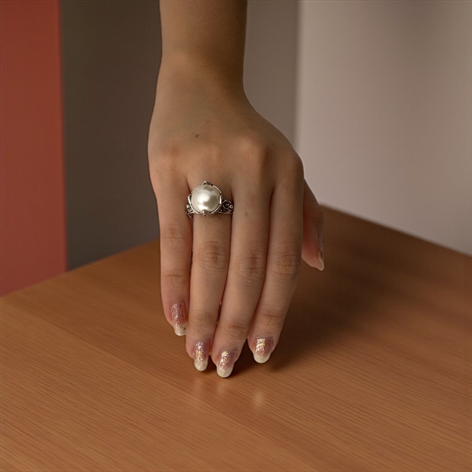 Vintage Huge Pearl Ring – Purity with a Touch of Classic Grace