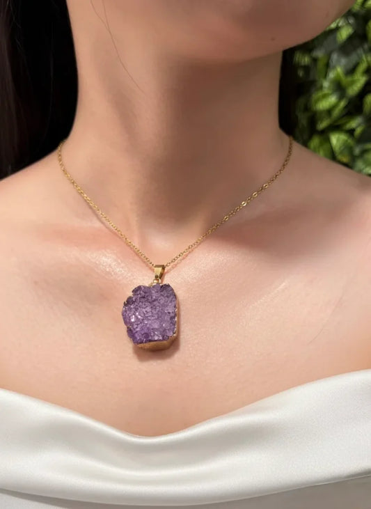 Raw Amethyst Necklace – Spiritual Glow & Untamed Beauty