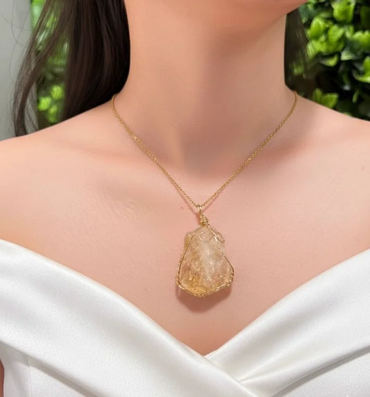 Raw Citrine Necklace – Natural Radiance & Abundant Flow