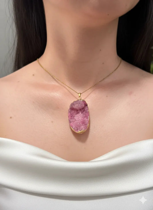 Raw Pink Druzy Quartz Necklace – Sparkling Love & Feminine Grace