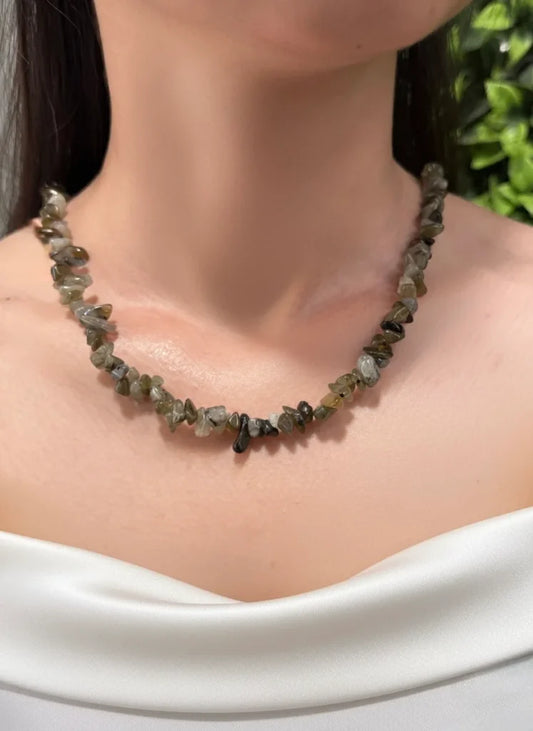 Smoky Quartz Chip Necklace – Earthy Glow & Protective Aura