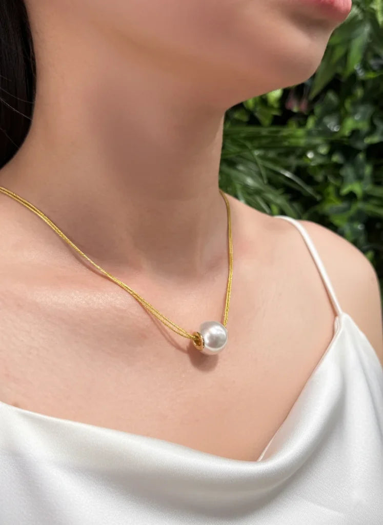 White Pearl Necklace – Classic Purity & Timeless Elegance