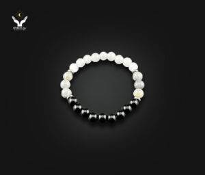 Yin-Yang Balance – Black Onyx & White Quartz Bracelet