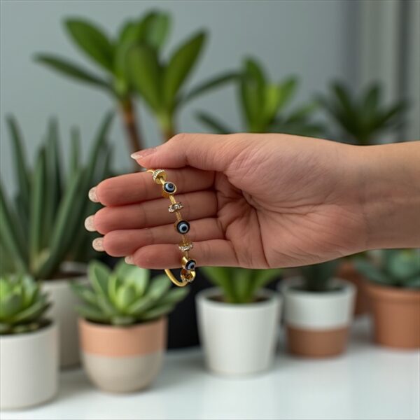 Guardian Luxe – Evil Eye Cable Bracelet - Image 2