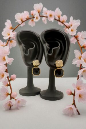 Midnight Luxe – Crystal Noir Drop Earrings