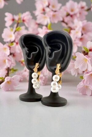 Celestial Elegance – Grace in Every Drop