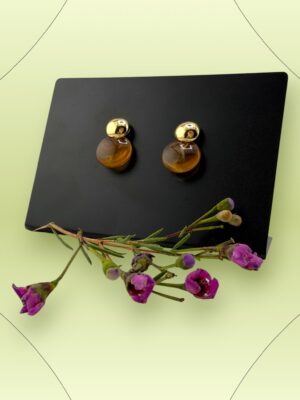 Amber Drop – Agate Confidence in Motion