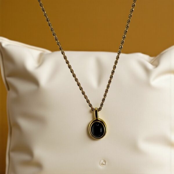 Obsidian Shield – Armor of the Soul - Image 3