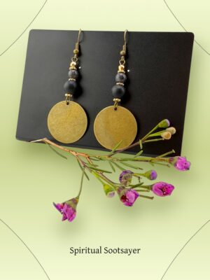Shadow Disc – Onyx Bold & Grounded Expression