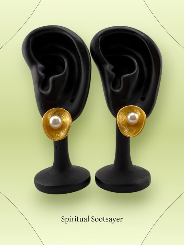 Golden Shell Studs – Modern Elegance, Timeless Pearl - Image 2