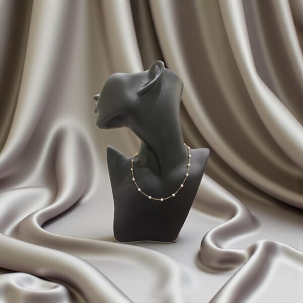 Golden Aura – Minimal Elegance Pearl Necklace
